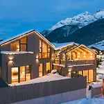 Zum Stubaier Gletscher - Dorf Hébergement de vacances Neustift im Stubaital
