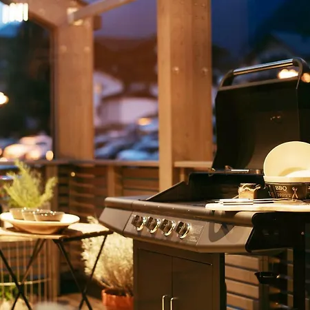 Zum Stubaier Gletscher - Dorf