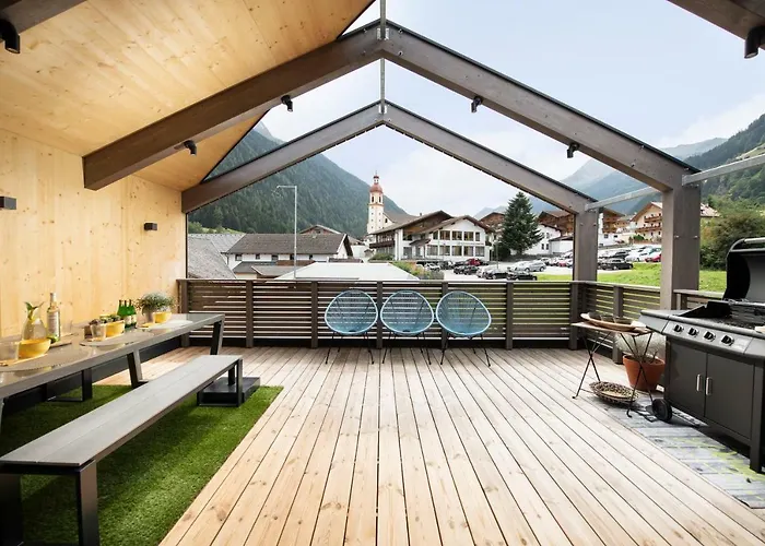 Zum Stubaier Gletscher - Dorf Feriehus Neustift im Stubaital